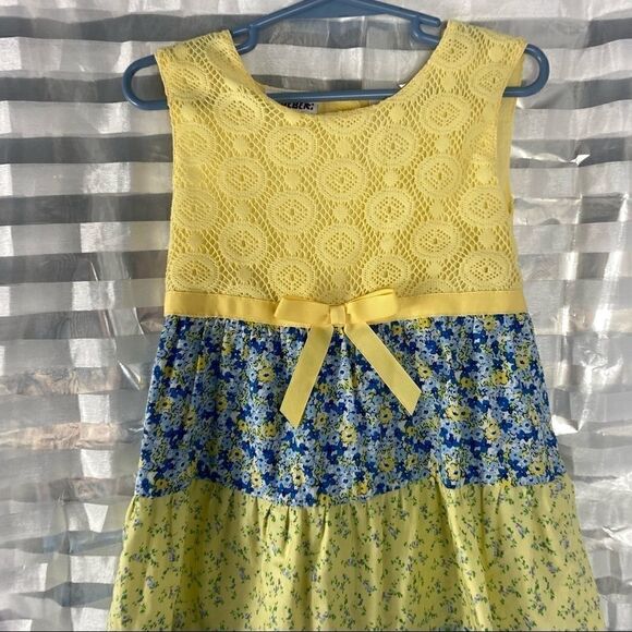 Blueberi Boulevard Short Sleeve Yellow Dress - Picture 3 of 7